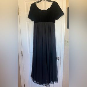 BLACK FORMAL LONG DRESS
